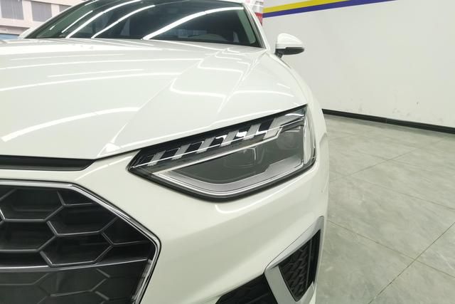 Audi A4L id 3804469 из Китая 10