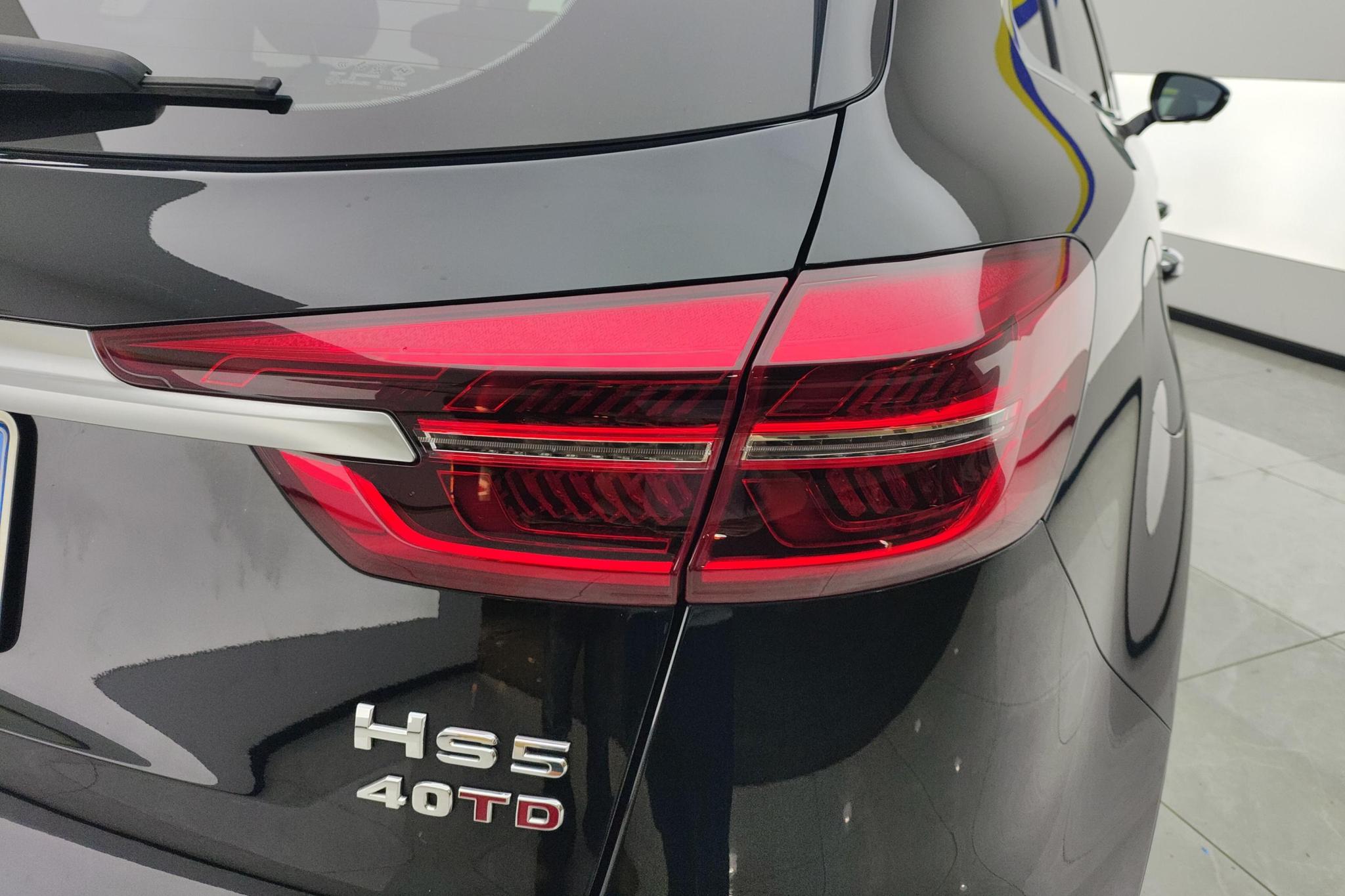 Hongqi HS5 2022 2.0T