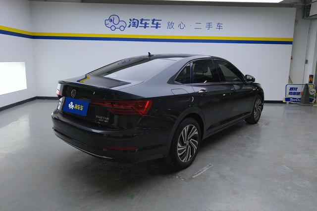 Volkswagen Sagitar 2022 280 TSI DSG — фото 3