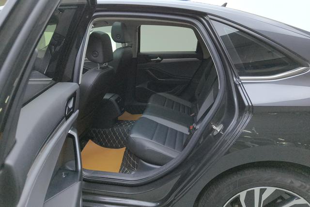 Volkswagen Sagitar 2022 280 TSI DSG — фото 16
