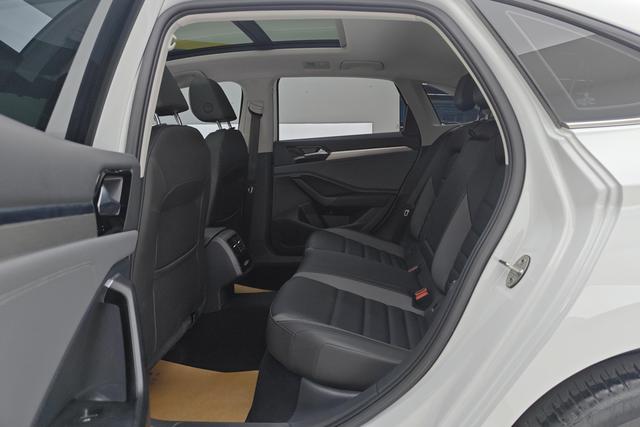 Volkswagen Sagitar 2021 280 TSI DSG — фото 15