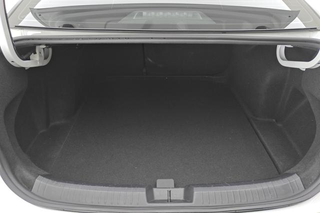 Volkswagen Sagitar 2021 280 TSI DSG — фото 16