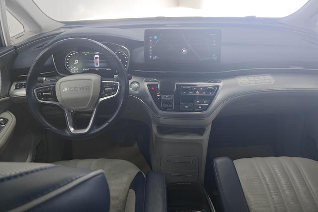 Roewe iMAX8 id 3823423 из Китая 16