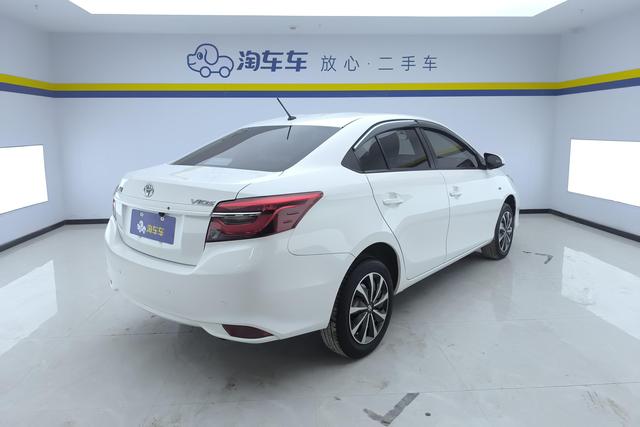 Toyota Vios 2021 1.5 L CVT — фото 3