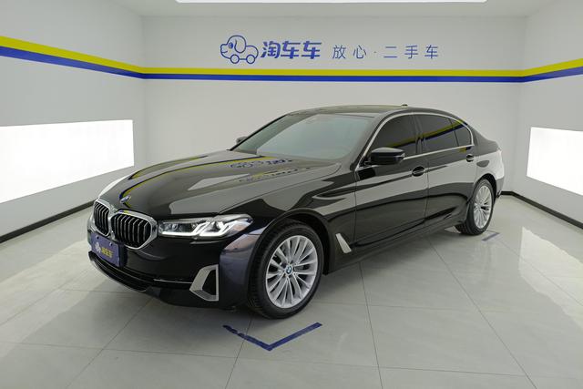 BMW 5 Series 2022 — фото 1