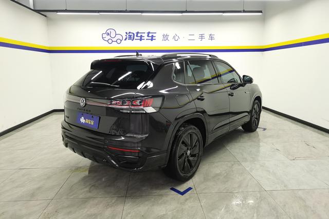 Volkswagen Tayron 2023 330 TSI 2 WDR-Line — фото 3