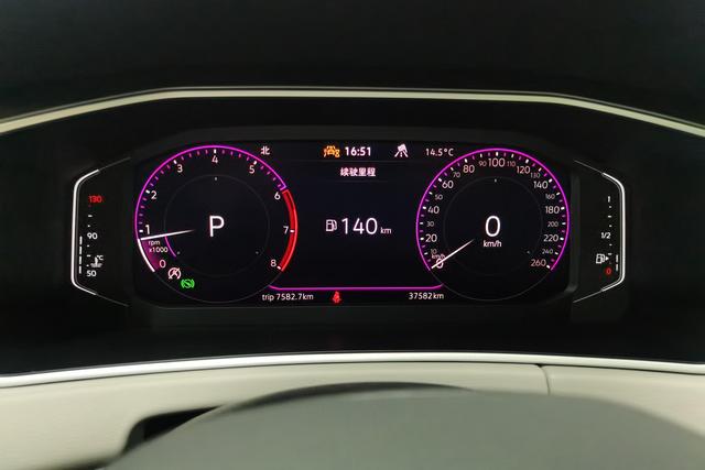 Volkswagen Tayron 2023 330 TSI 2 WDR-Line — фото 14