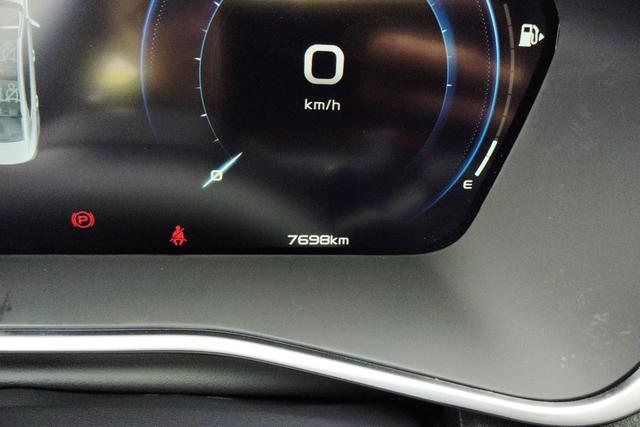 Geely Preface 2024 2.0 T — фото 13