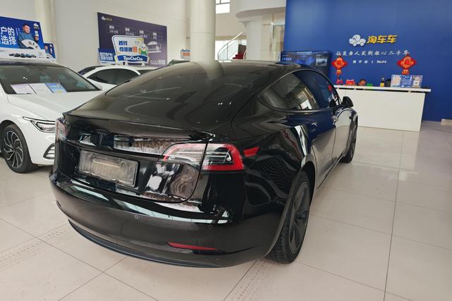 Tesla Model 3 2021 Черный из Китая, фото 3