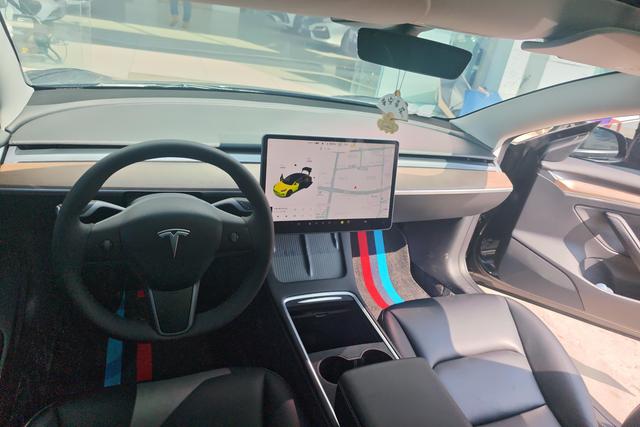 Tesla Model 3 2021 Черный из Китая, фото 4