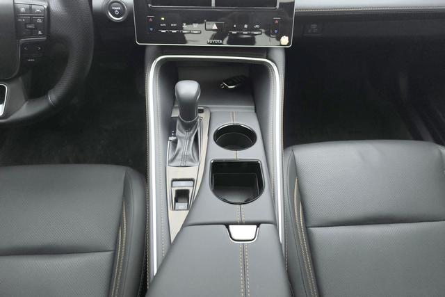 Toyota Avalon 2024 2.0 L E-CVT — фото 14