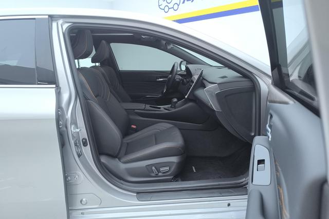 Toyota Avalon 2024 2.0 L E-CVT — фото 15