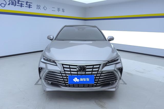 Toyota Avalon 2024 2.0 L E-CVT — фото 2