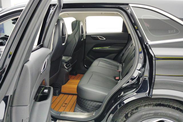 Red flag HS3 2023 Черный из Китая, фото 5