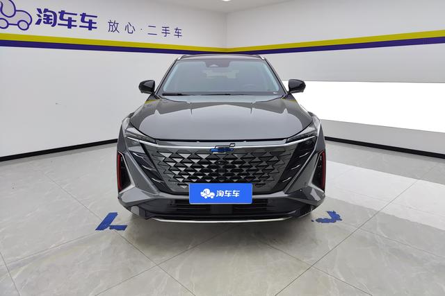 Changan Auchan Z6 2023 1.5 T DCT — фото 2