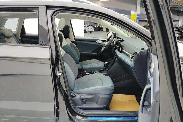 Volkswagen Tharu 2025 300 TSI 2 WD — фото 15