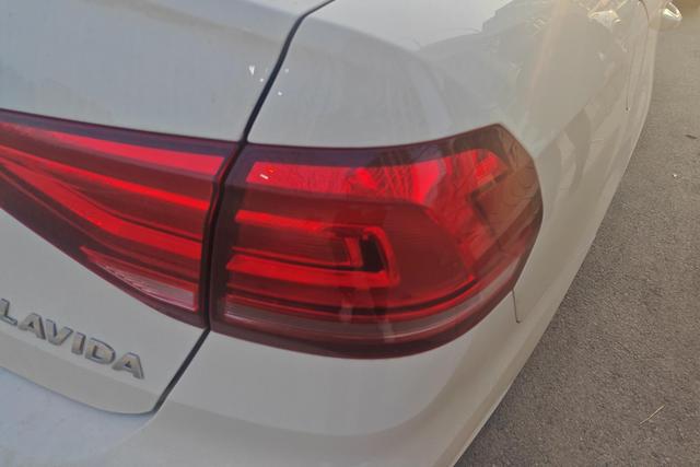 Volkswagen Lavida 2020 Белый из Китая, фото 2