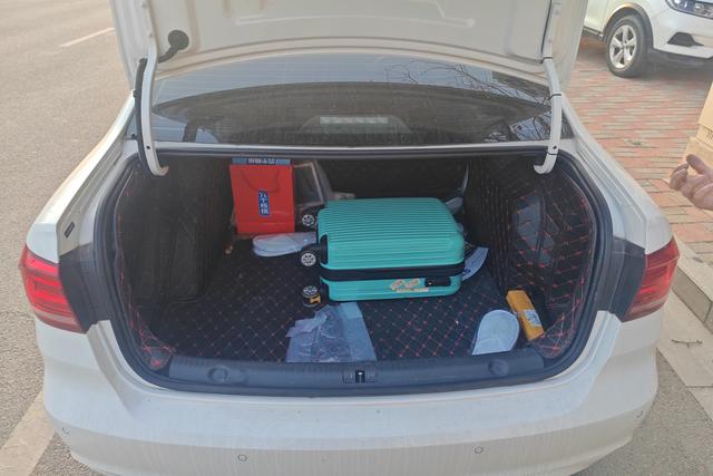 Volkswagen Lavida id 3781419 из Китая 11