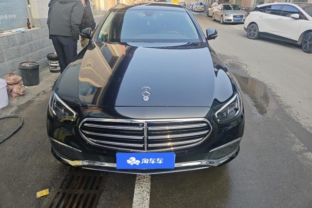 Mercedes-Benz E-Class 2023 E 300 L Luxury — фото 2
