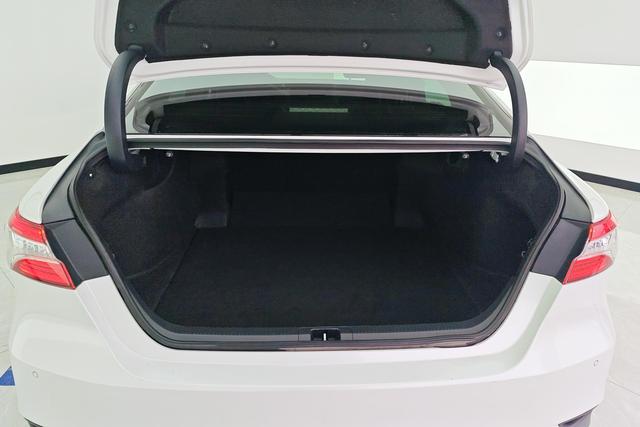 Toyota Camry id 3810382 из Китая 13