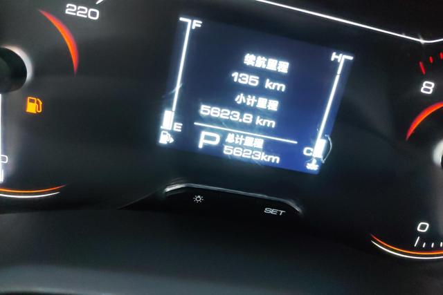Wuling Jiachen 2022 1.5 T CVT Luxury — фото 14