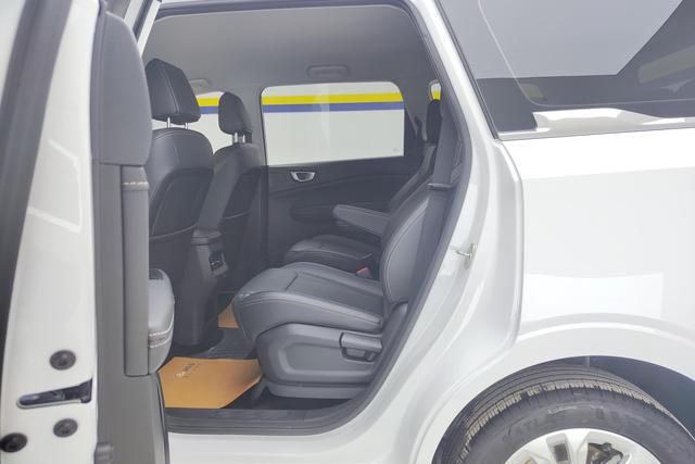 Wuling Jiachen 2022 1.5 T CVT Luxury — фото 16