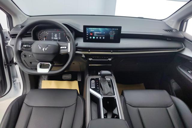 Wuling Jiachen 2022 1.5 T CVT Luxury — фото 13