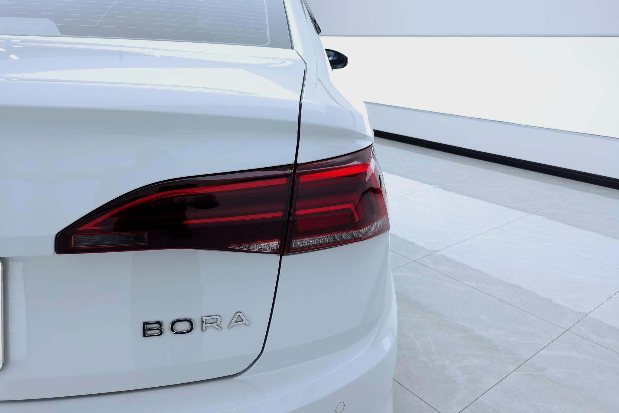 Volkswagen Bora 2021 1.5L AT Fashion Smart Connect