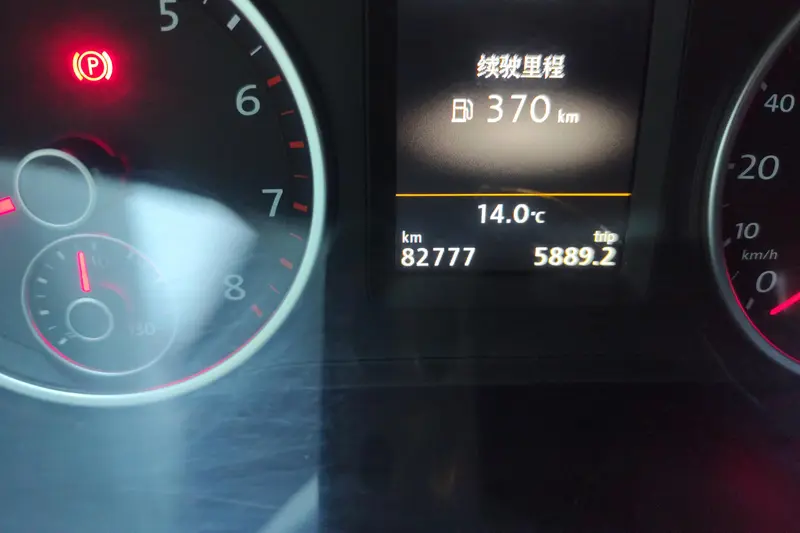 Volkswagen Tiguan — фото 10