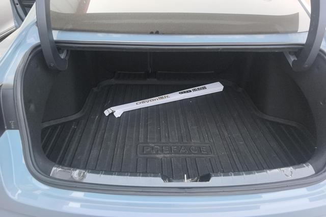 Geely Automobile Xingrui 2021 Темно-серый из Китая, фото 2