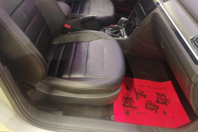 Volkswagen Bora id 3782089 из Китая 10