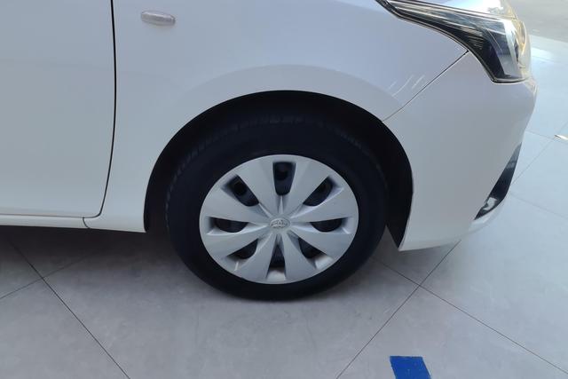 Toyota YARiS L 2019 — фото 8