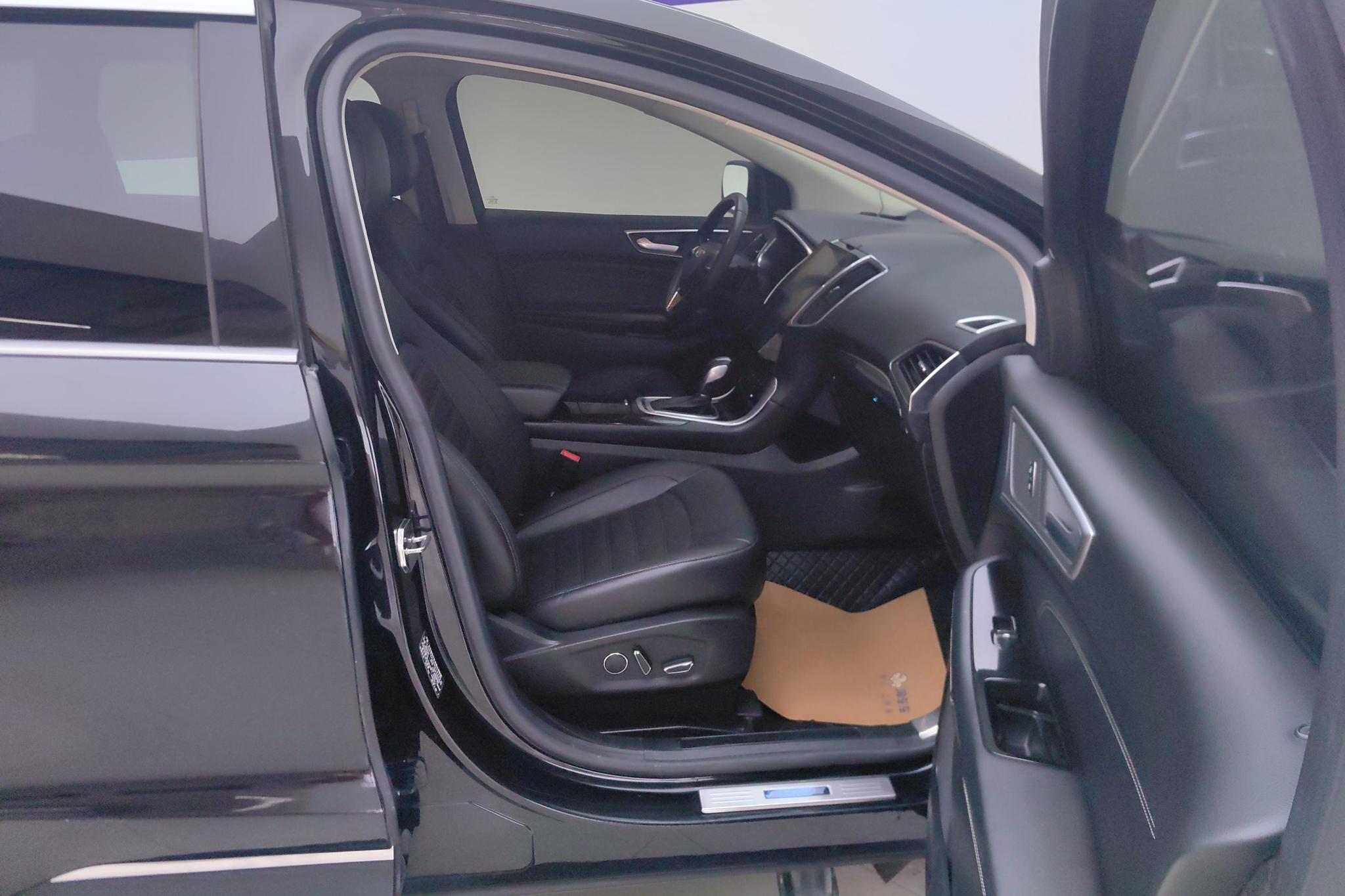 Ford Edge 2016 EcoBoost 245 7 мест