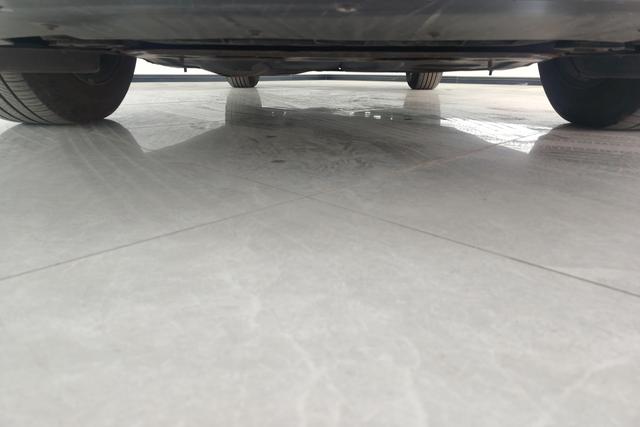 Cadillac XT5 2021 Белый из Китая, фото 2