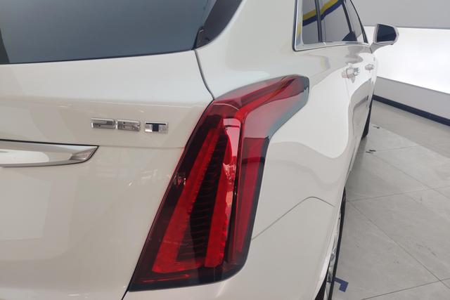 Cadillac XT5 2021 Белый из Китая, фото 6