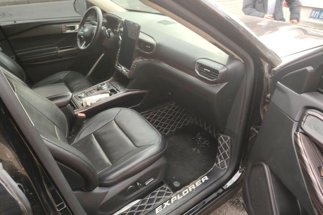 Ford Explorer id 3782130 из Китая 8