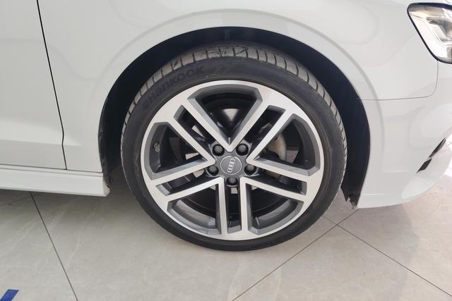Audi A3 2018 30 Limousine 35 TFSI Sport — фото 4
