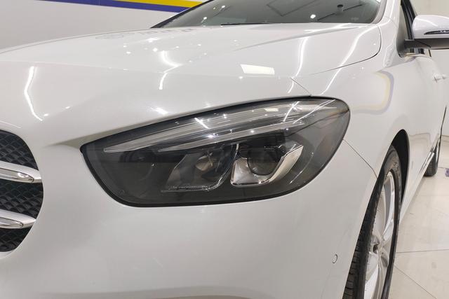 Mercedes-Benz Class B 2021 Белый из Китая