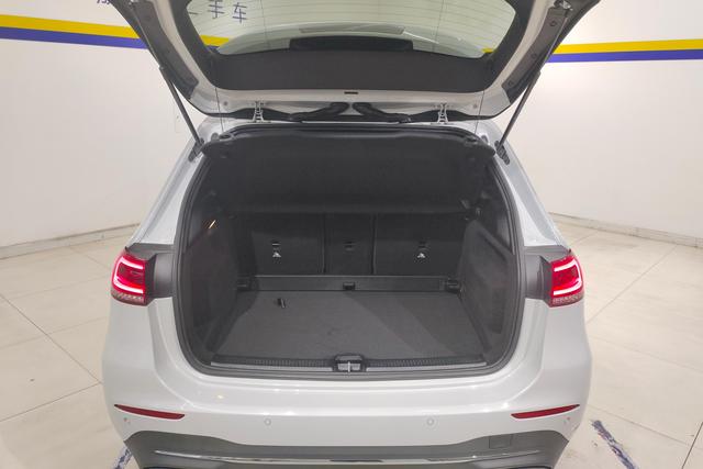 Mercedes-Benz Class B 2021 Белый из Китая, фото 4