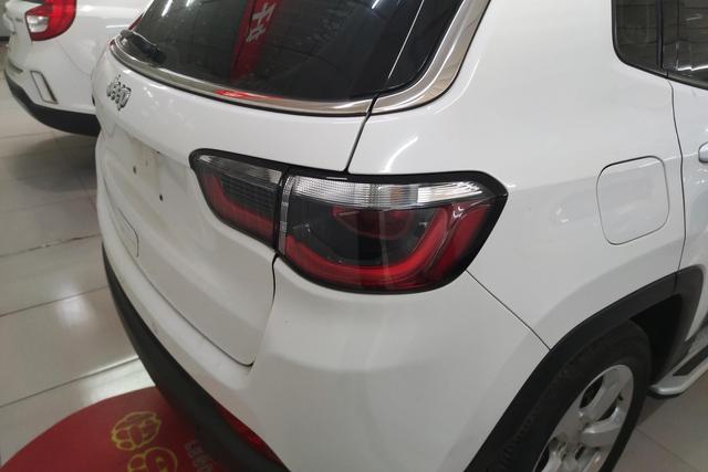 Jeep Guide id 3783146 из Китая 11