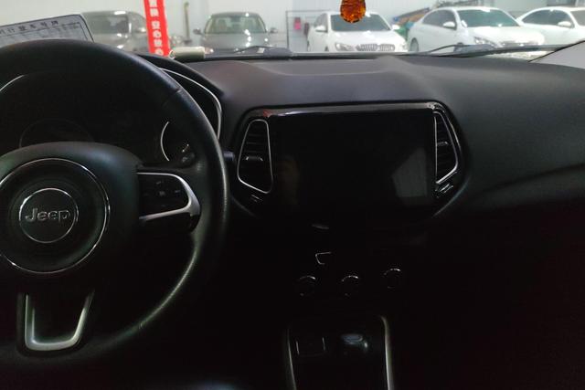 Jeep Guide id 3783146 из Китая 16