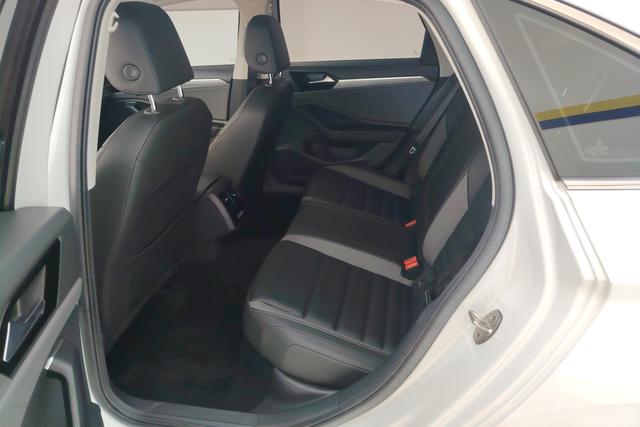 Volkswagen Sagitar id 3804728 из Китая 11