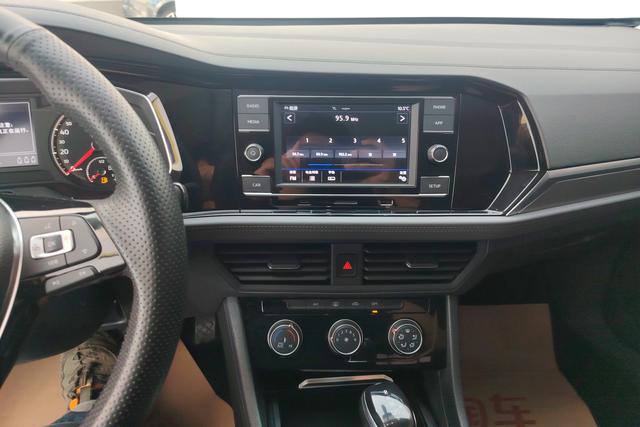 Volkswagen Sagitar id 3804728 из Китая 16