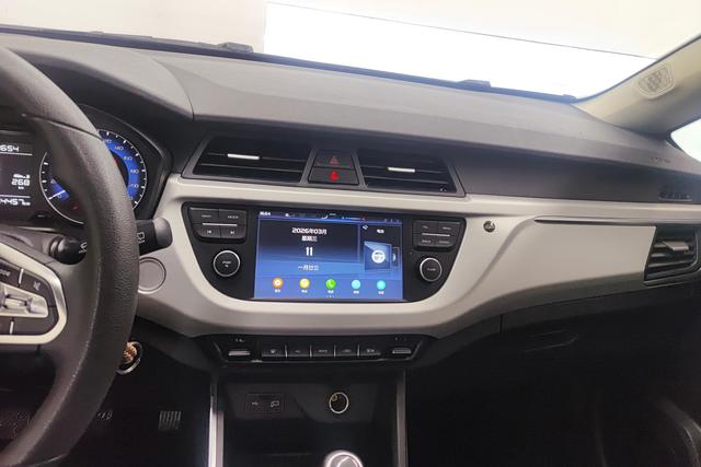 Geely Vision X3 2020 — фото 12