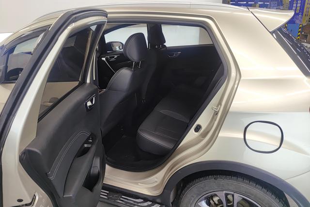 Geely Automobile Vision X3 2020 Желтый из Китая, фото 5