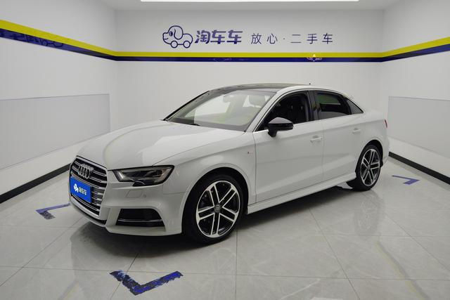 Audi A3 2020 Белый из Китая, фото 3