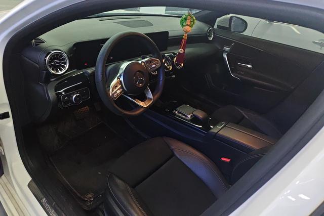 Mercedes-Benz Class A 2021 Белый из Китая, фото 2