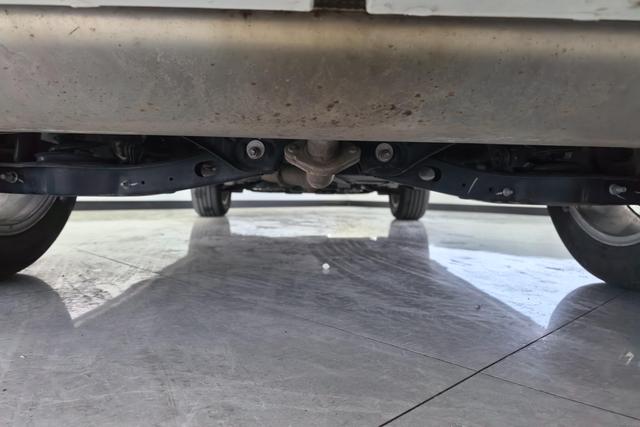 Bestune T90 2023 1.5 T ATPremium — фото 7