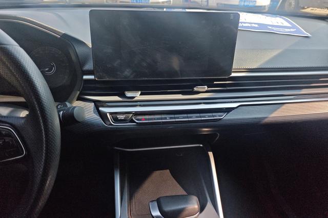 Geely Automobile Emgrand id 3781639 из Китая 17