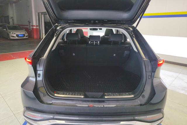 Toyota Venza 2023 2.0 L CVT 2 WD — фото 17